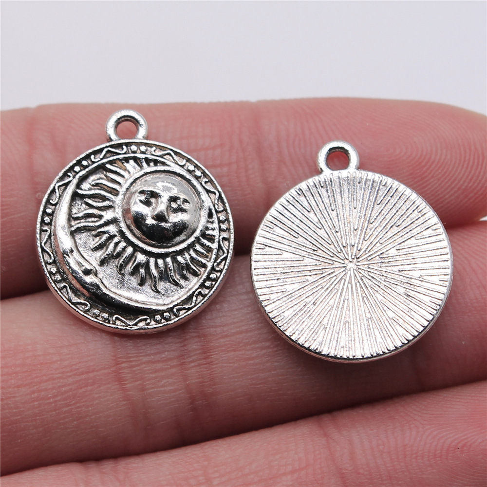 Artwork Craft - 4pcs 19x23mm Antique Silver Color Sun